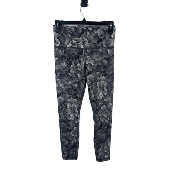 Athleta Pants - Athleta Black White Elation Floral‎ Textured Tight Legging Size XS
